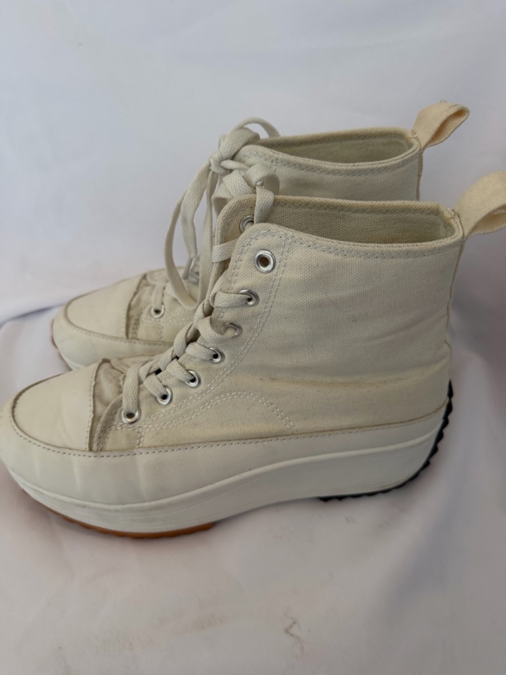 MADRAG Cream High-Top Lace-Up Platform Sneakers with Contrasting Lug Sole - Picture 8 of 15